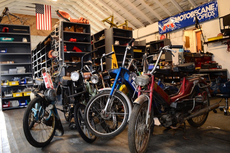 1977 Moped's shop