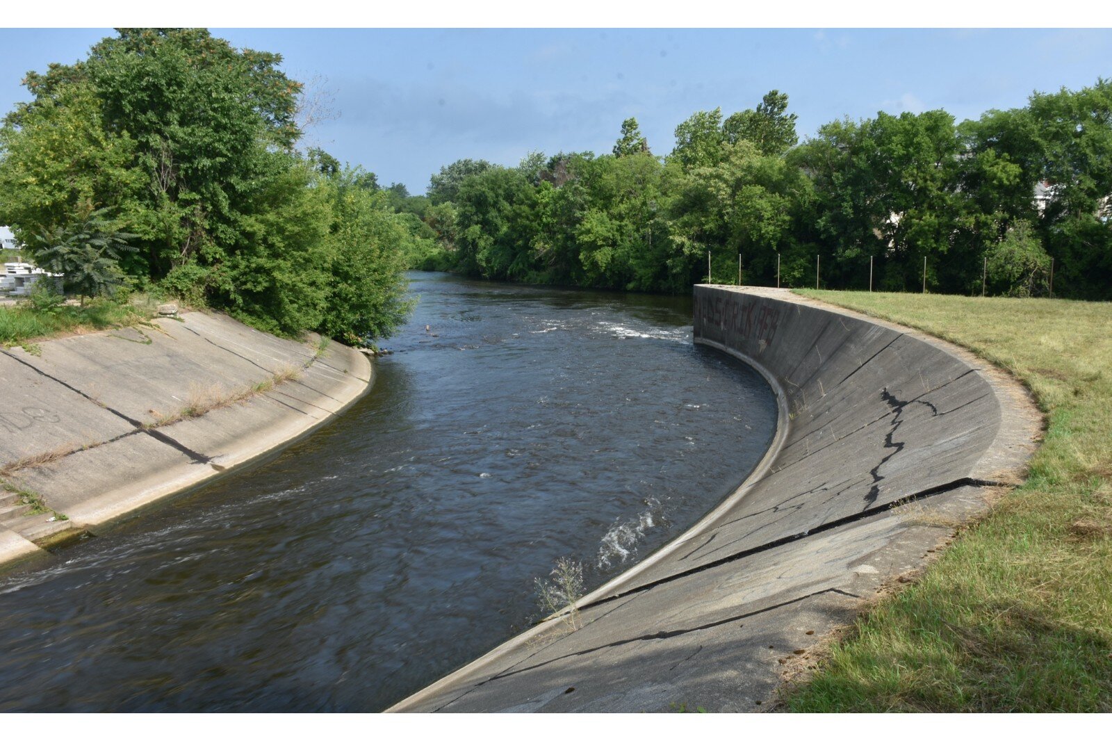 The Kalamazoo River merges with the Battle Creek River southwest of downtown Battle Creek.