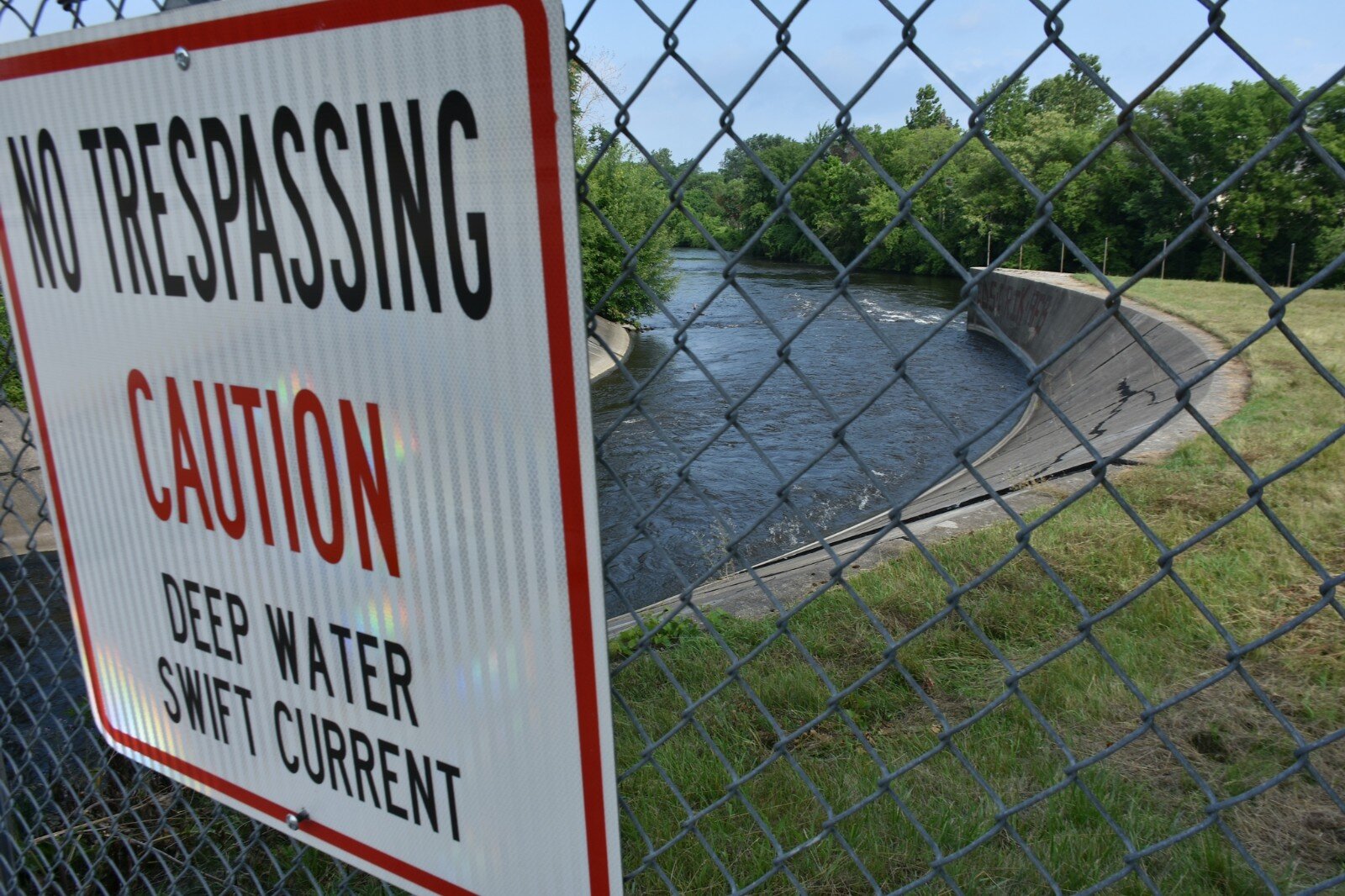 The Kalamazoo River merges with the Battle Creek River southwest of downtown Battle Creek.