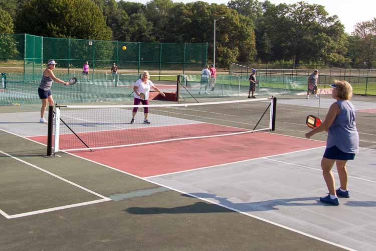 Battle Creek Pickleball Club members on the couts at KCC.