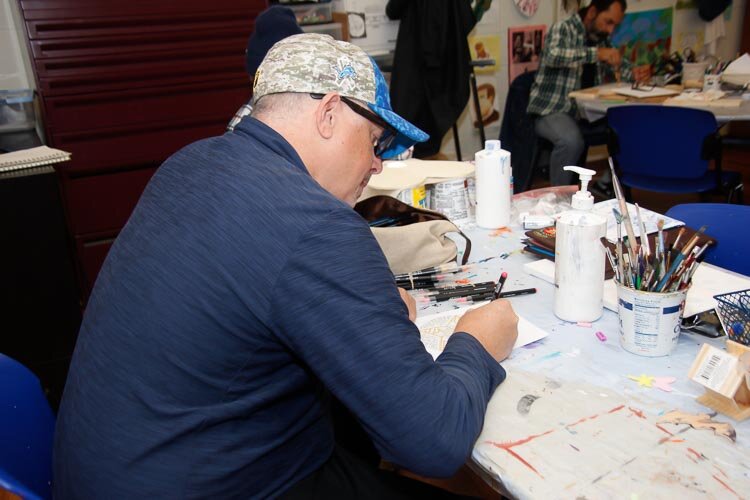 Veterans can drop in to participate in therapeutic writing and art classes.