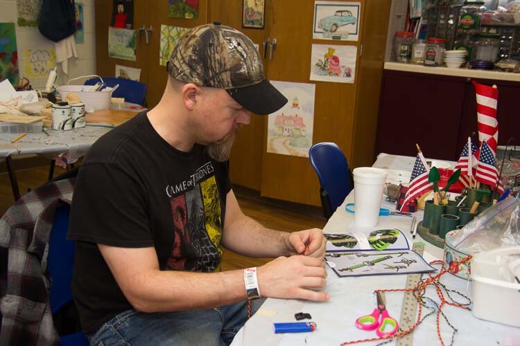 Veterans get in touch with feelings they might not be able to express in art and writing classes at the VA.