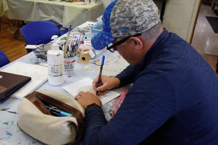 Vets can drop in to the writing and art classes at the Battle Creek VA.