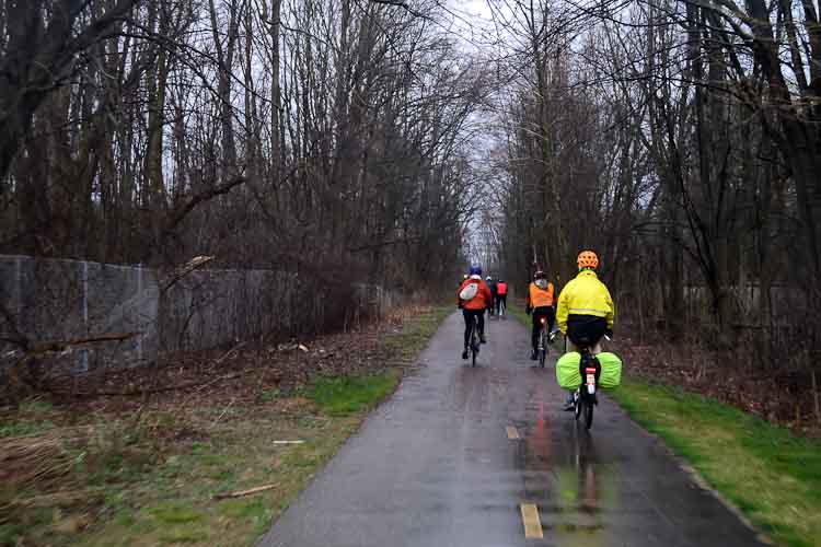 How bike friendly is Kalamazoo, anyway? - S Bike The Zoo Dsc 0404 