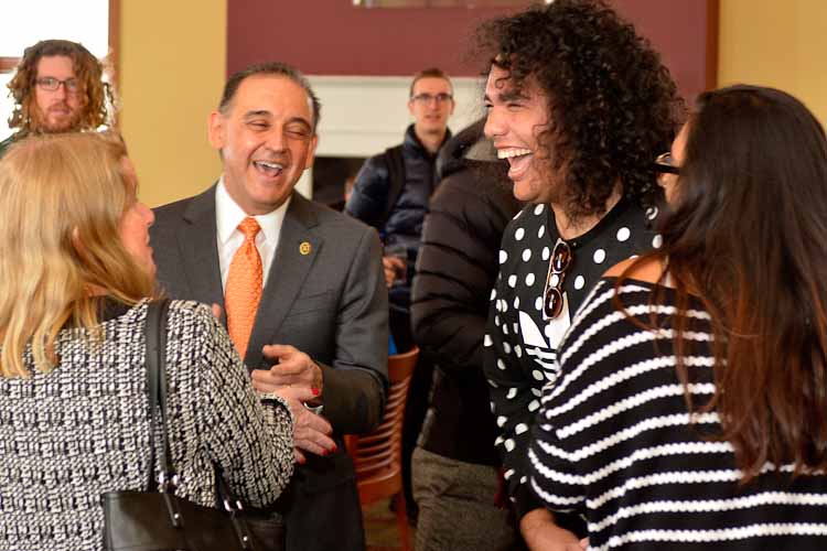 Jorge G. Gonzalez meets with students