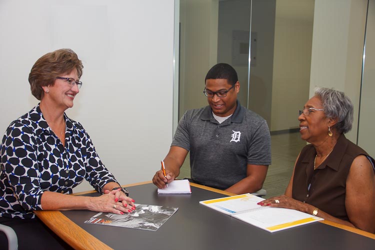 Brenda Hunt, Terry Burleson, and Dorothy McClendon   Photo by Susan Andress