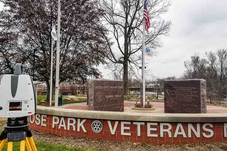 Taking a scan of theRose Park Veterans Memorial.