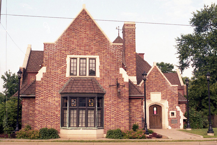 The Washington Square Library is a landmark for the neighborhood. 