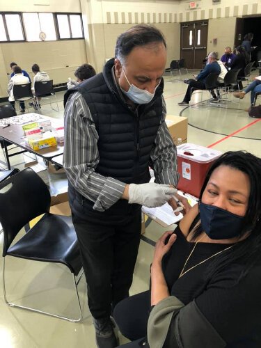 A number of sessions have been set up to offer vaccinations. More than 500 people were vaccinated at this event on March 17, most of them Latinx.