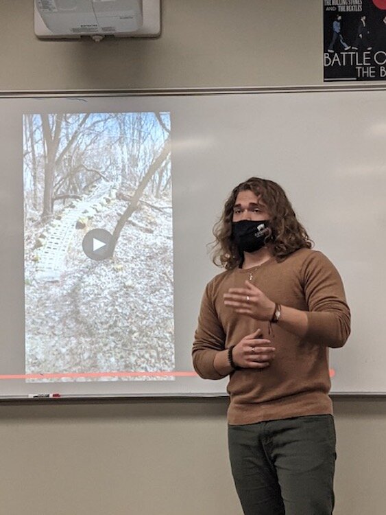 Enrique Lerma during his presentation about The Dump.