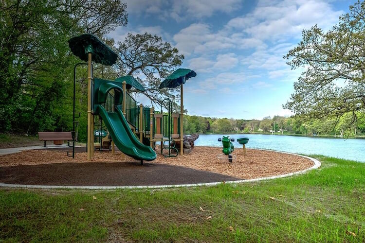 Woods Lake Park in the southwest part of Kalamazoo has got the lake and areas where you can walk along the edge of the water.