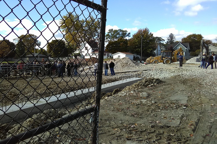 The grounds are all ready for new construction of a boutique hotel.