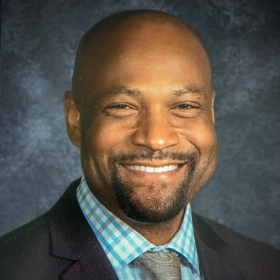 Shawn Shackelford, principal of Central Middle School