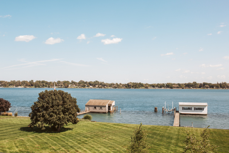 Rice Cottage opens out to the St. Clair River.