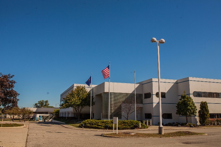 This Marysville building would make a great headquarters, or medical site.