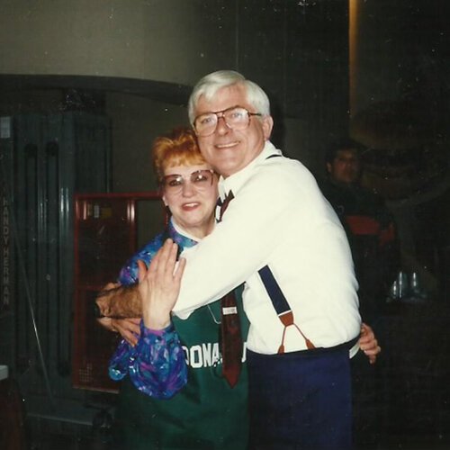 Gloria Pitzer and Phil Donahue.