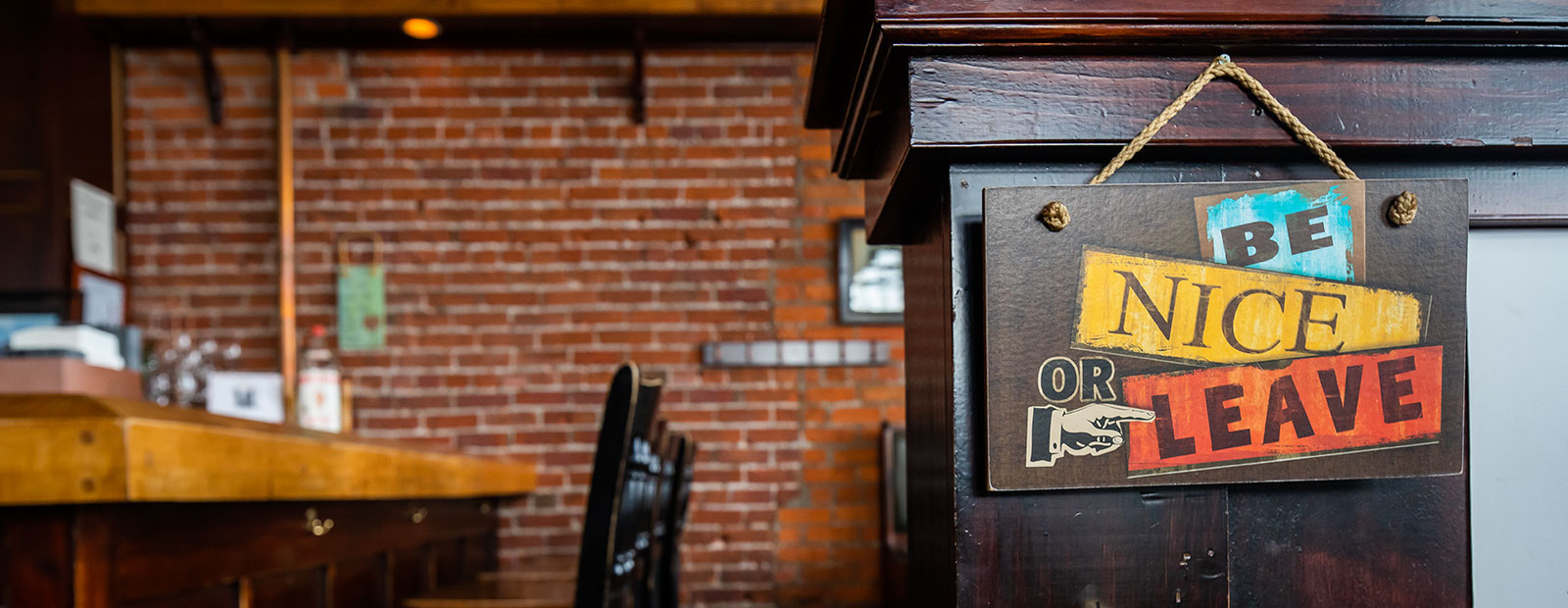 There's one simple rule to follow at Vintage Tavern: Be nice, or leave.