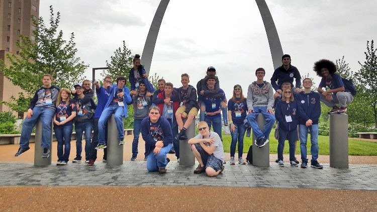 The Yale Jiggawattz robotics team takes a team portrait at Worlds.