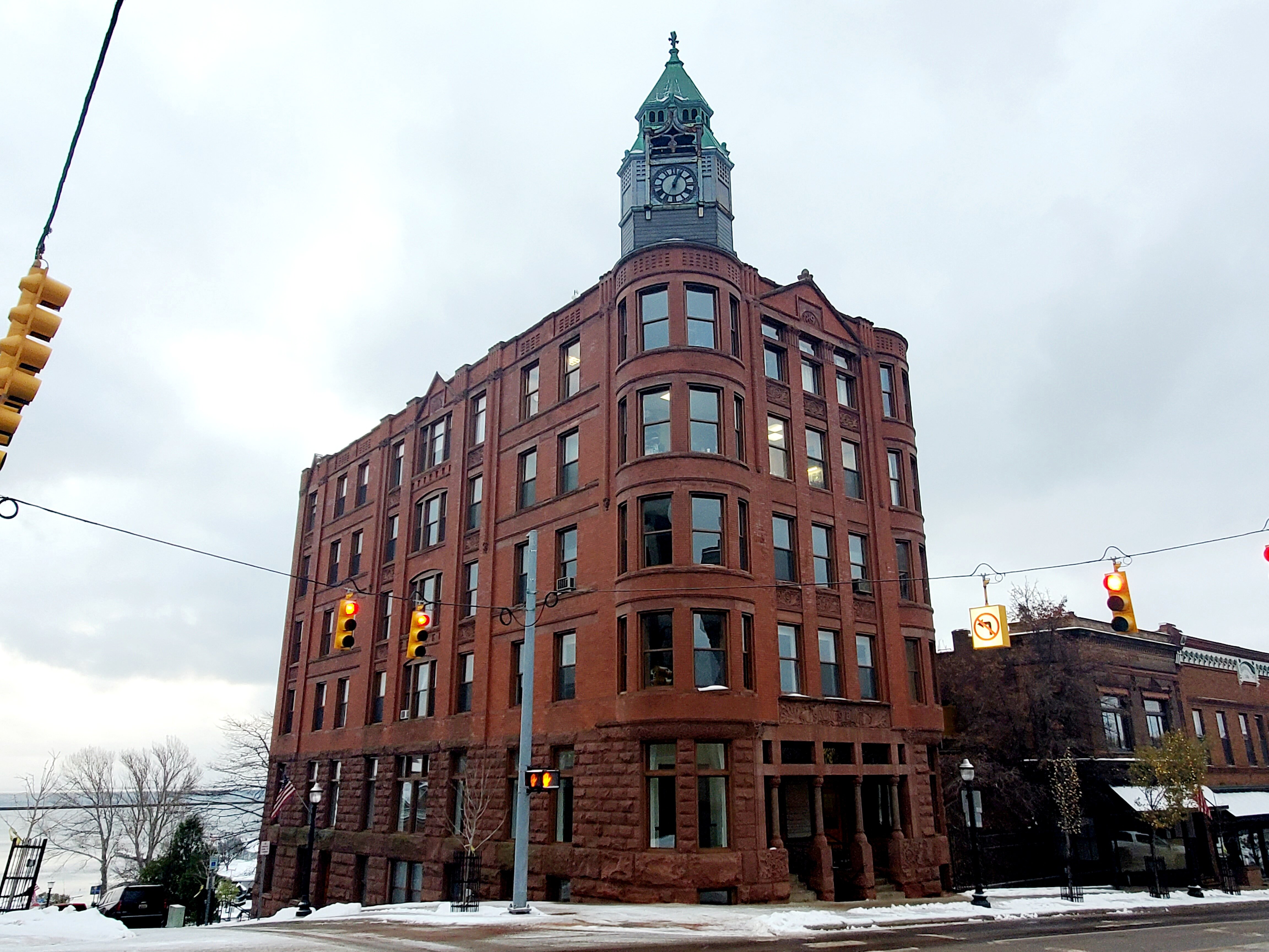 The State Savings Bank in downtown Marquette.