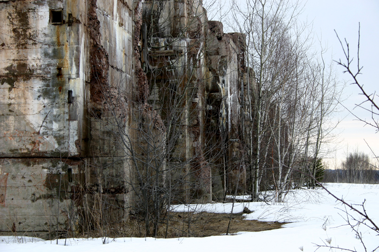 An abandoned structure along the highway near Torch Lake. 