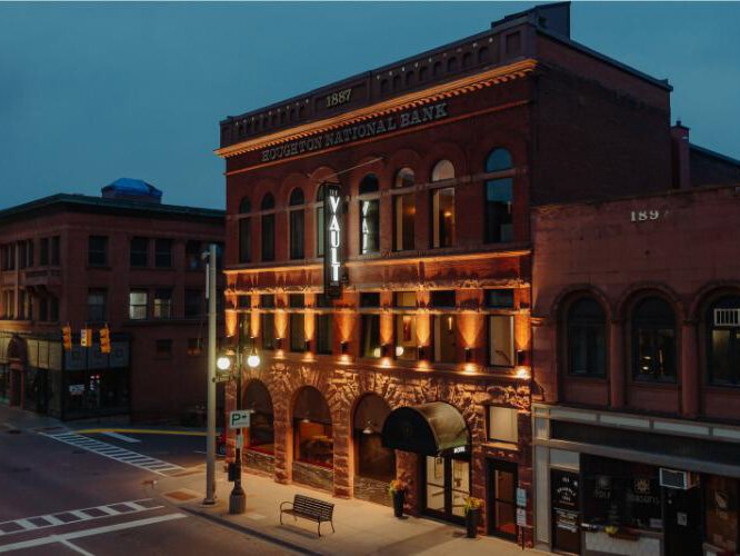 vaulthotel